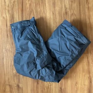 Columbia snowpants!
